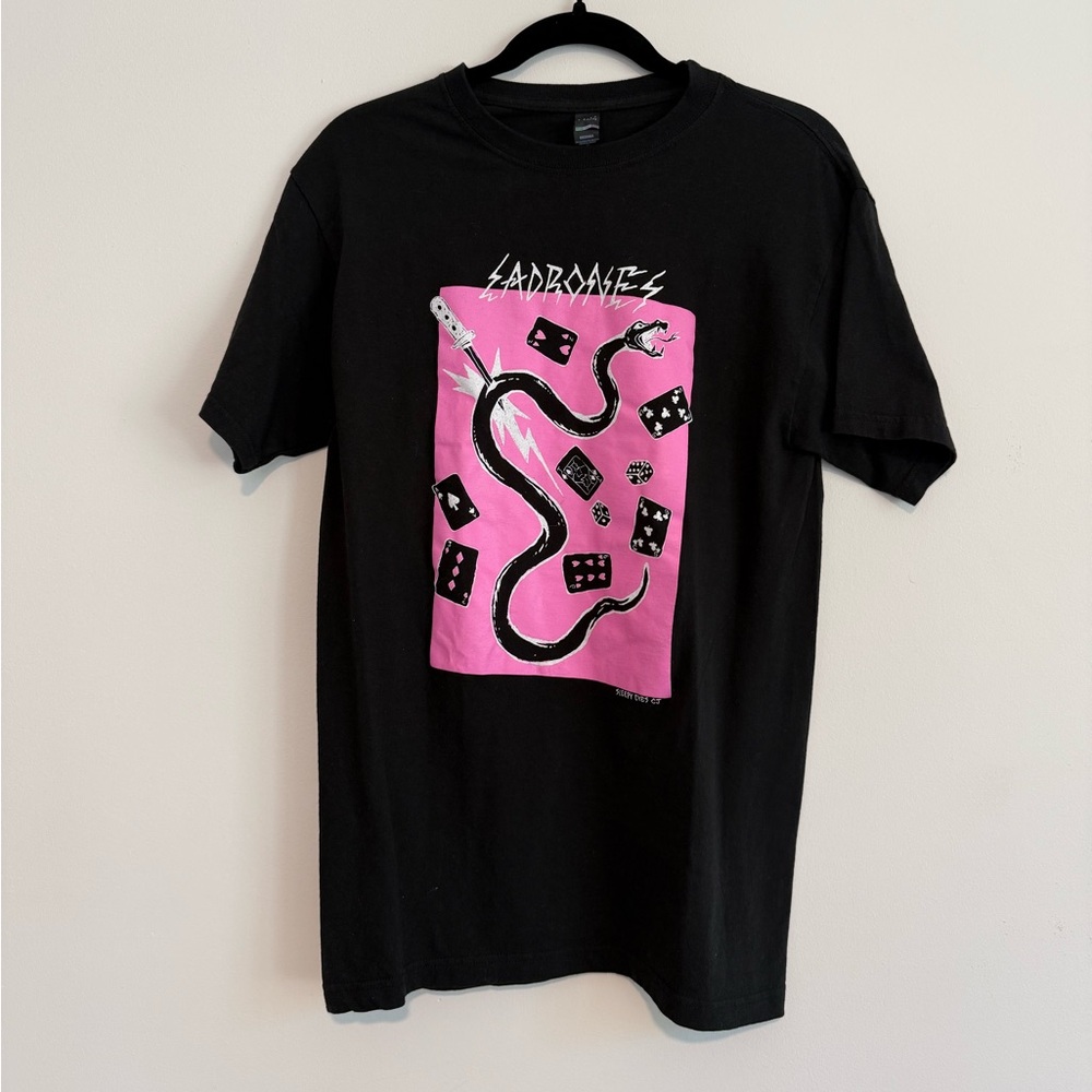 Ladrones Tee